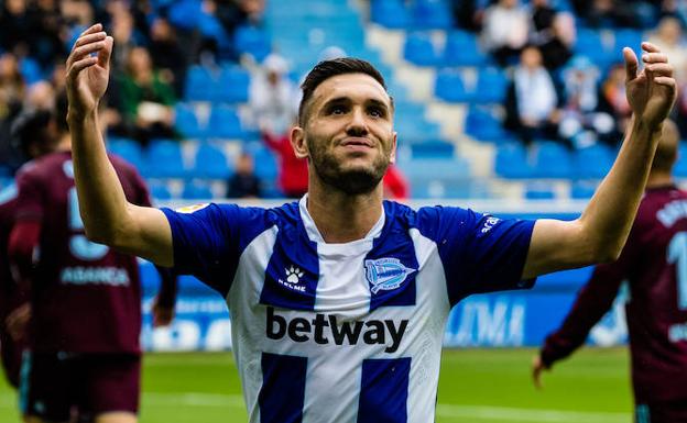 Lucas Pérez celebra su gol ante el Celta, el segundo del partido. 