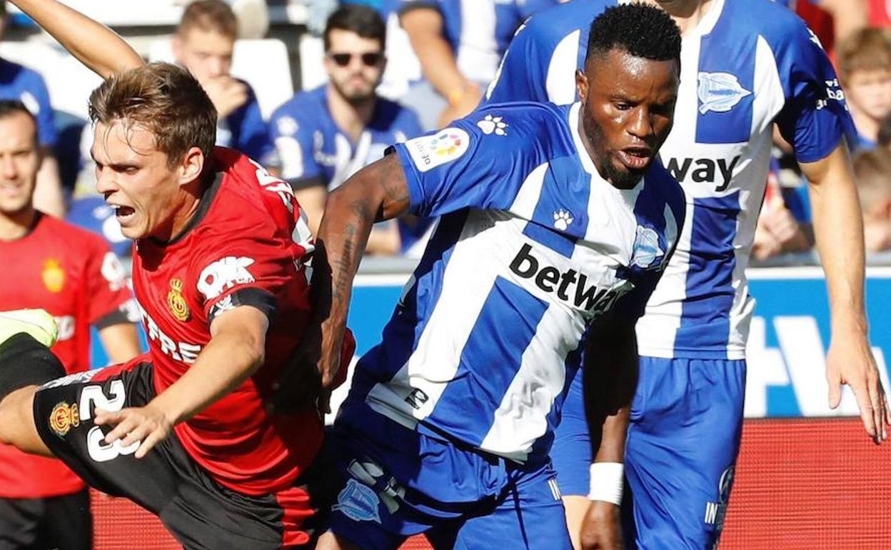 Wakaso, en una jugada ante el Mallorca.