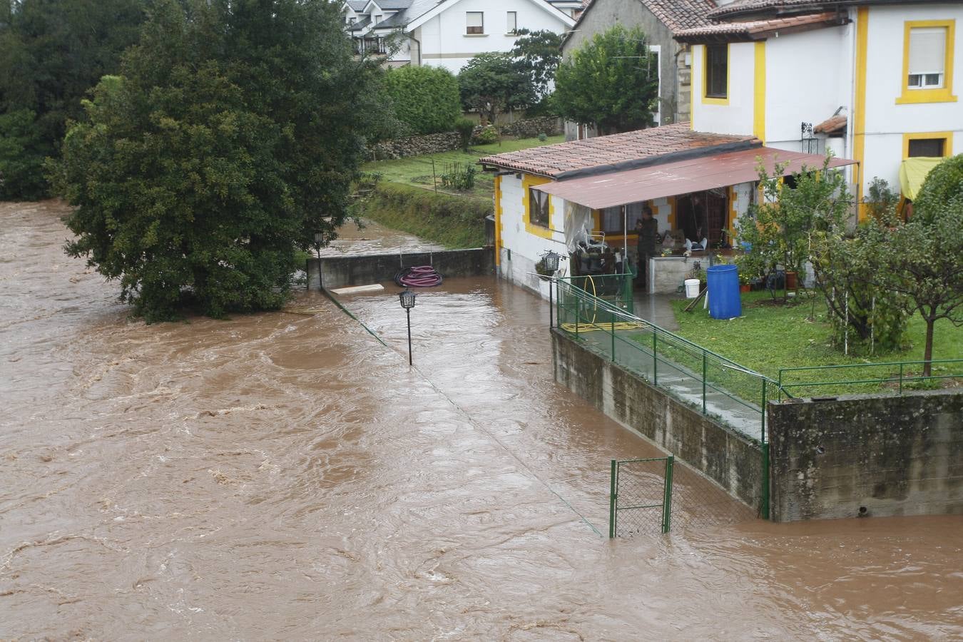 Fotos: El temporal de lluvia en Cantabria provoca inundaciones