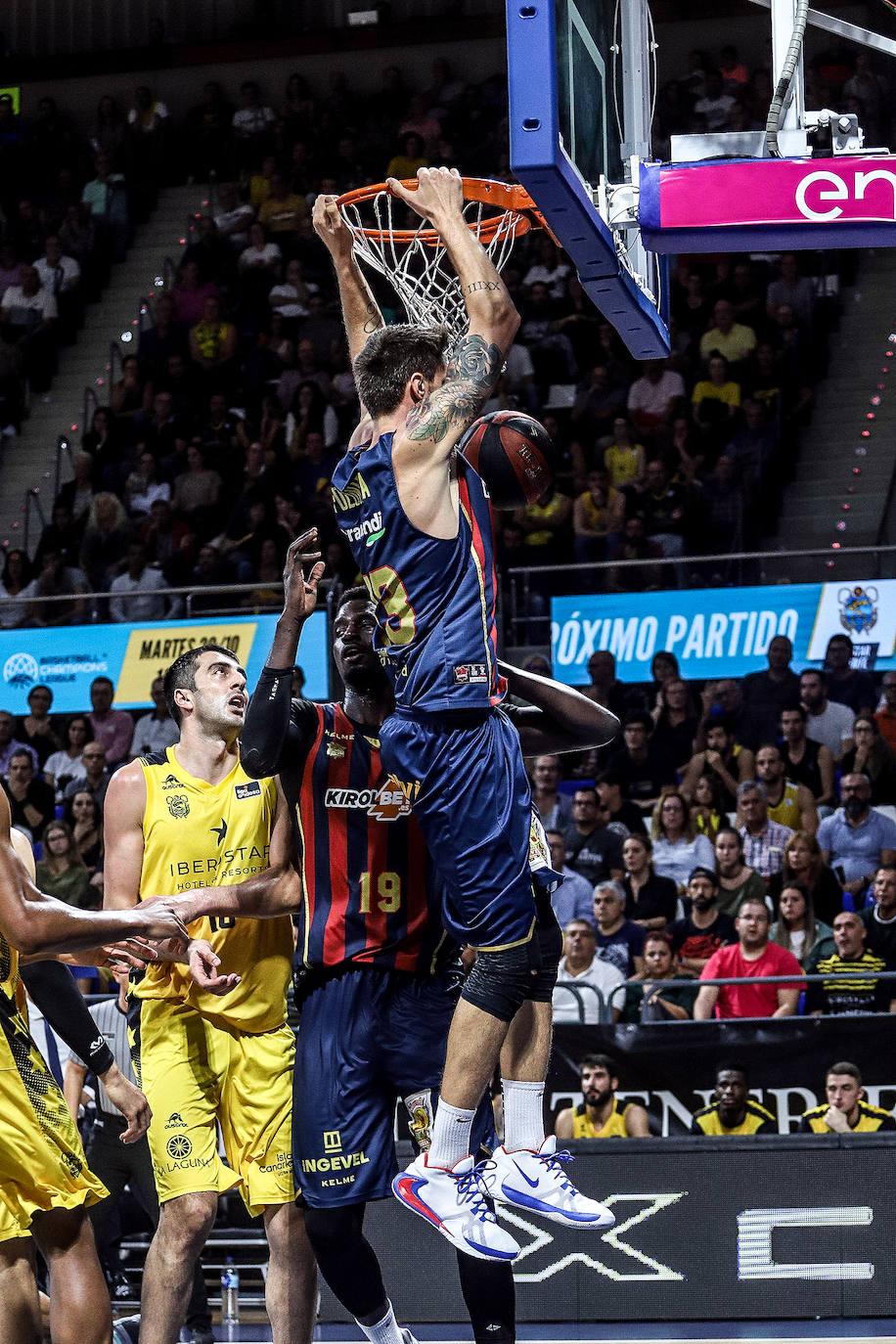 Un lance del partido. 