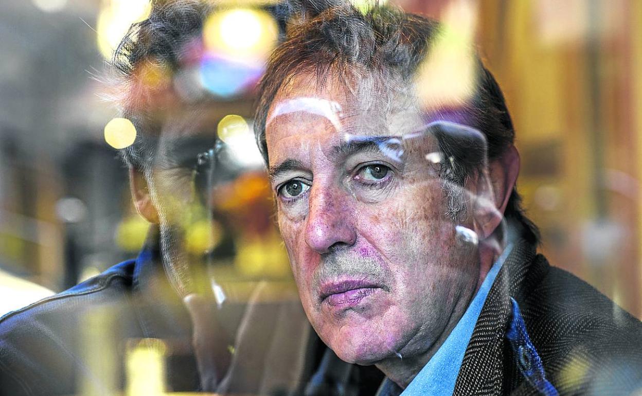 Juan Torre, en el bar Xel-Ha de Las Arenas