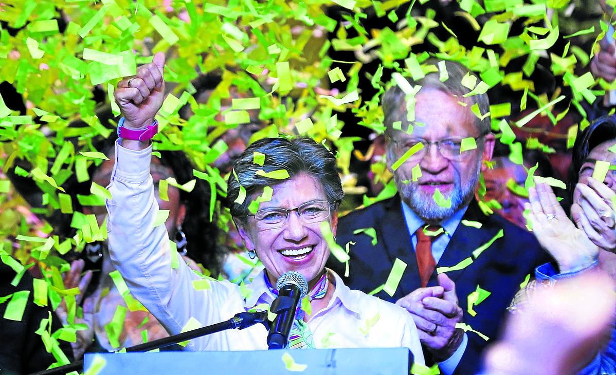 Claudia López hizo historia en Bogotá en las elecciones locales del domingo. :: 