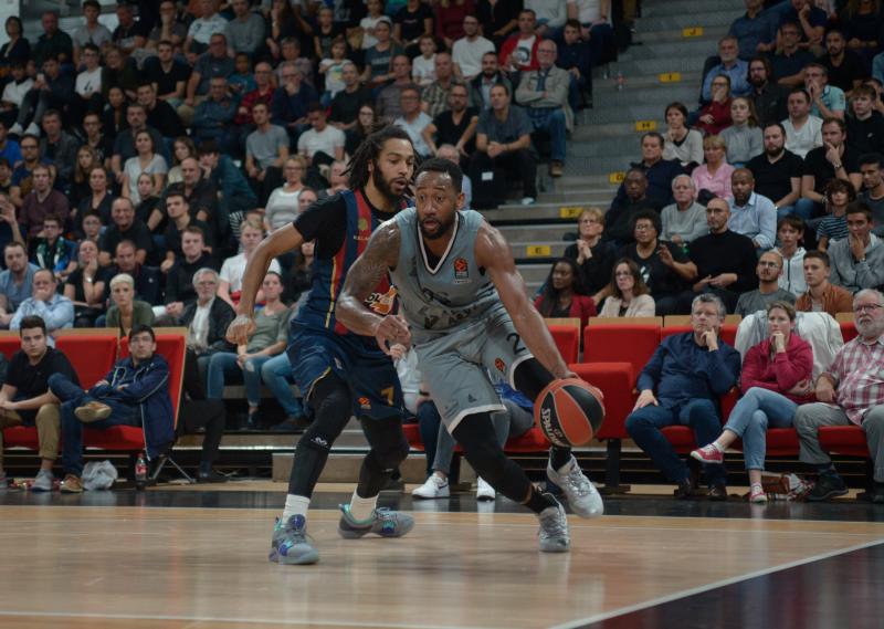 Fotos: Las mejroes imágenes del Asvel - Baskonia