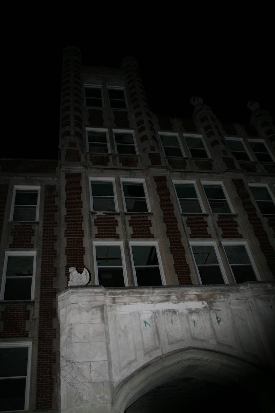 22. Sanatorio de Waverly Hills (condado de Louisville / Jefferson, Kentucky) | El edificio fue inaugurado como hospital en 1911 y su principal tarea era la de atender a las personas enfermas de la peste blanca. Se dice que más de 63.000 enfermos perdieron la vida en él.