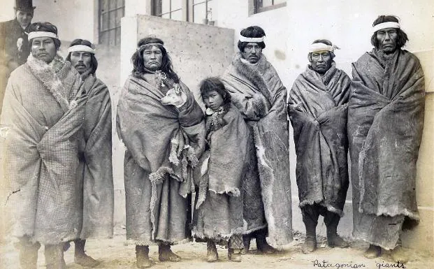 Indios tehuelches en la Exposición Universal de San Luis de 1904. 