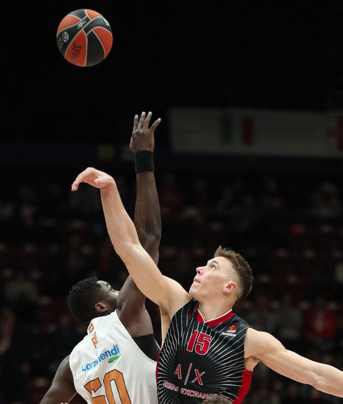 Fotos: Las fotos del Armani Milán - Kirolbet Baskonia