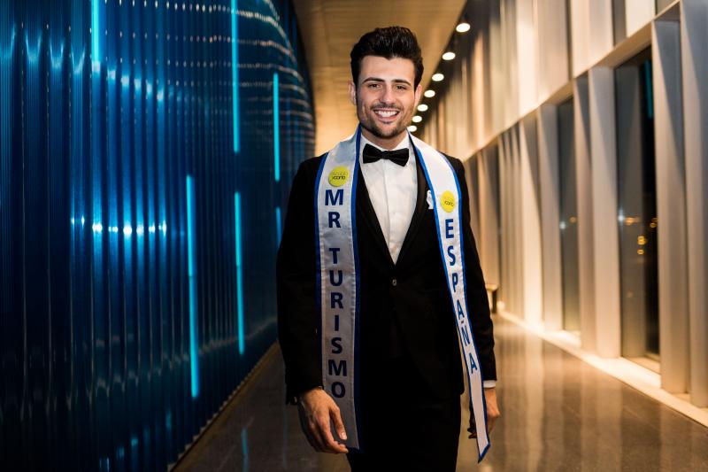 Samuel López, de 23 años y procedente de Torrevieja (Alicante), ha salido vencedor en el certamen de belleza que se ha celebrado en el BEC.