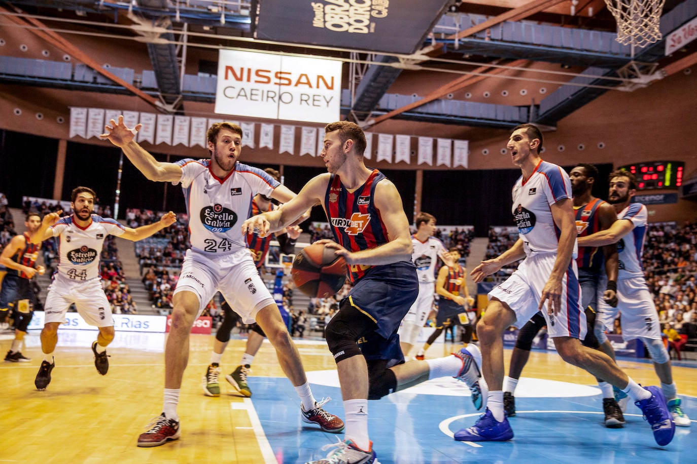 Fotos: Las mejores fotos del Monbus Obradoiro -Kirolbet Baskonia