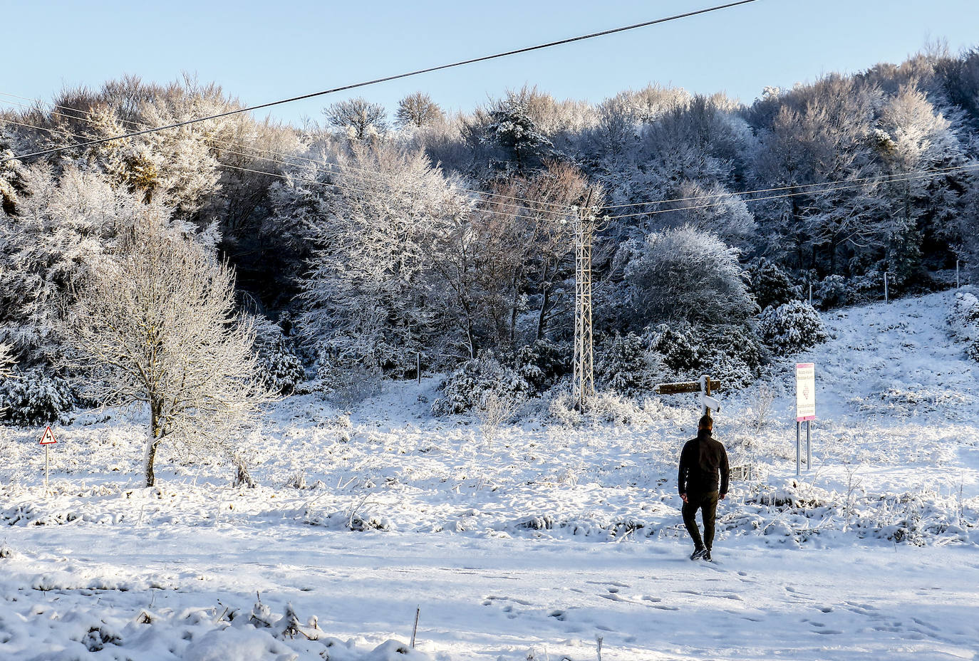 Fotos: Estampas que deja hoy la nieve en Herrera