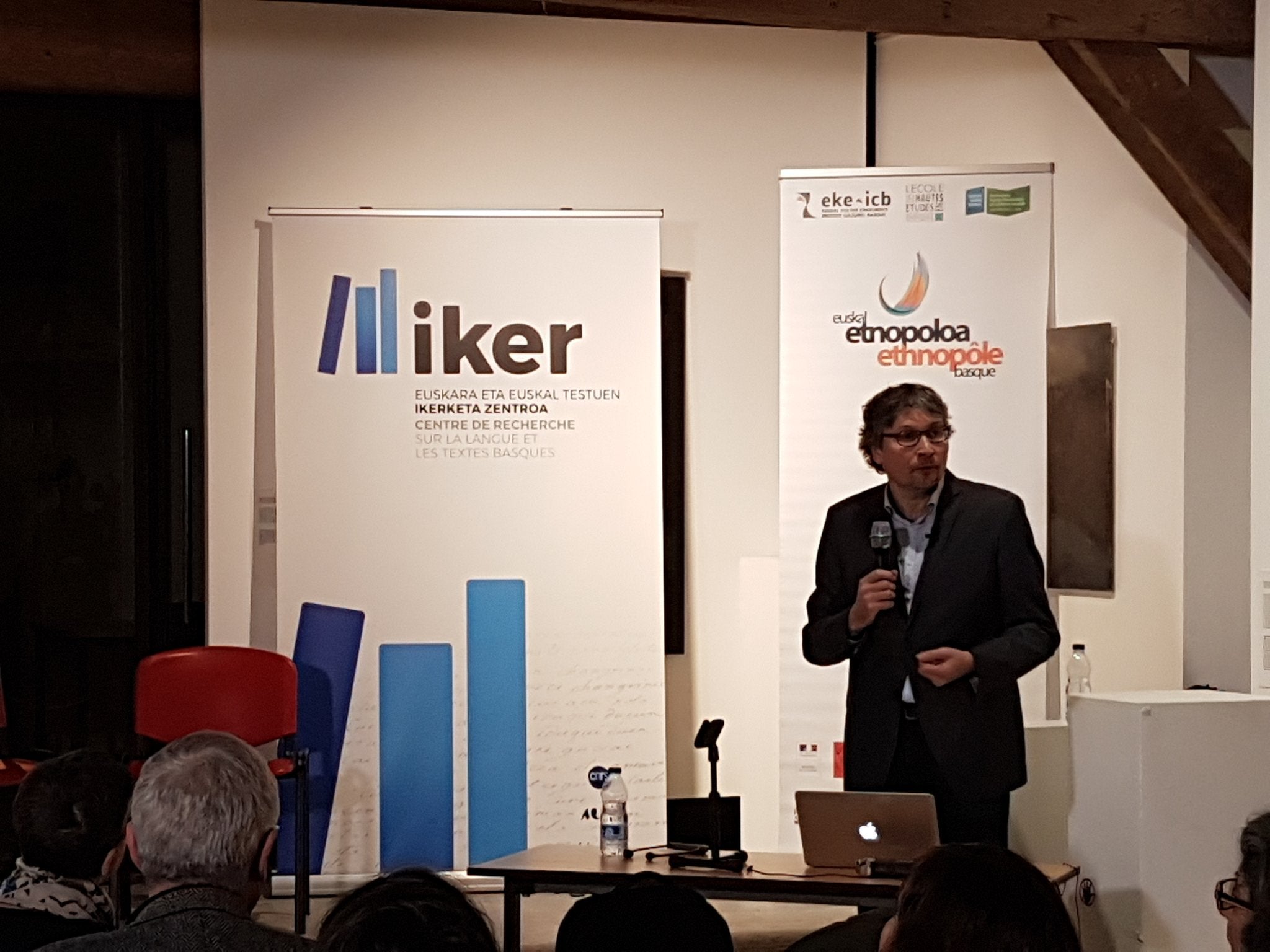 Baionan euskal ikasketetako master eta doktoregoko ikasketak uztartzen dira. 