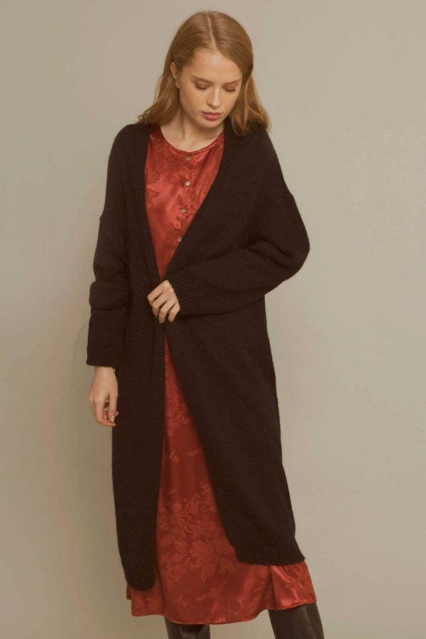 Fotos: De nombre andaluz y esencia bilbaína: la firma de Rodríguez Arias que se abre paso en la moda