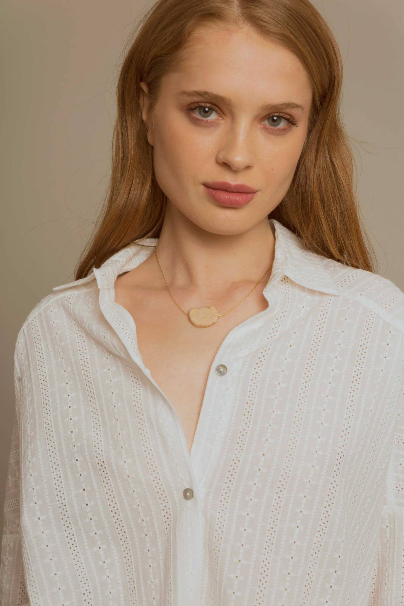 Fotos: De nombre andaluz y esencia bilbaína: la firma de Rodríguez Arias que se abre paso en la moda