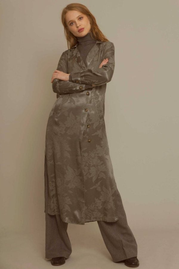 Fotos: De nombre andaluz y esencia bilbaína: la firma de Rodríguez Arias que se abre paso en la moda