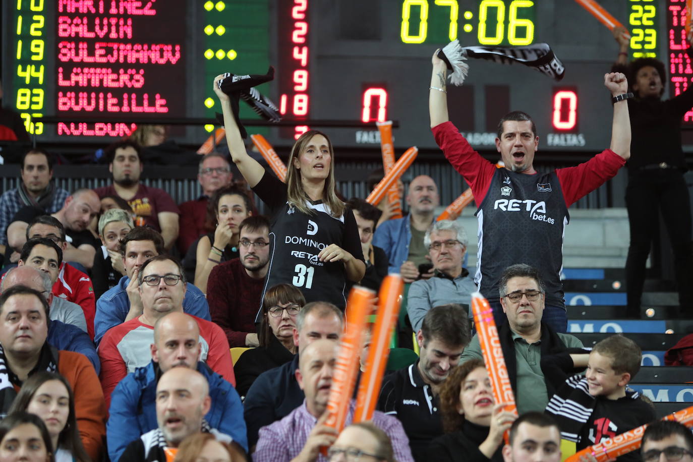 Fotos: La afición impulsa al Bilbao Basket hacia la victoria