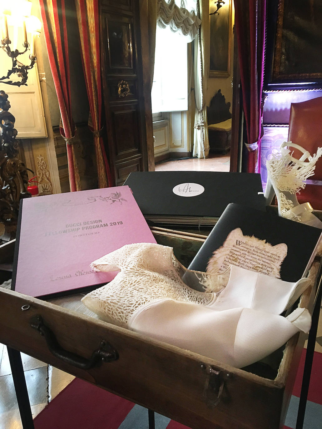 Fotos: La azafata de vuelo de Barakaldo que apostó por su sueño y diseñará para Gucci