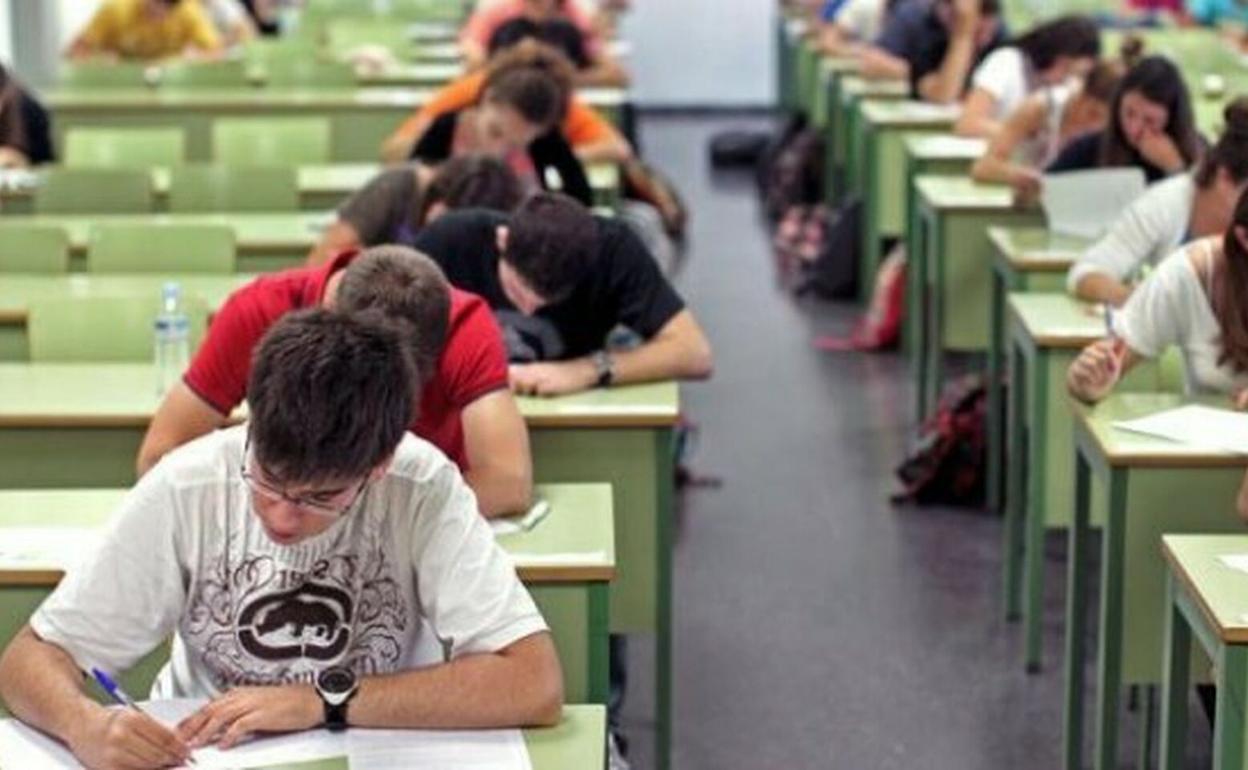 Las denuncias por amenazas y agresiones a profesores continúan su escalada