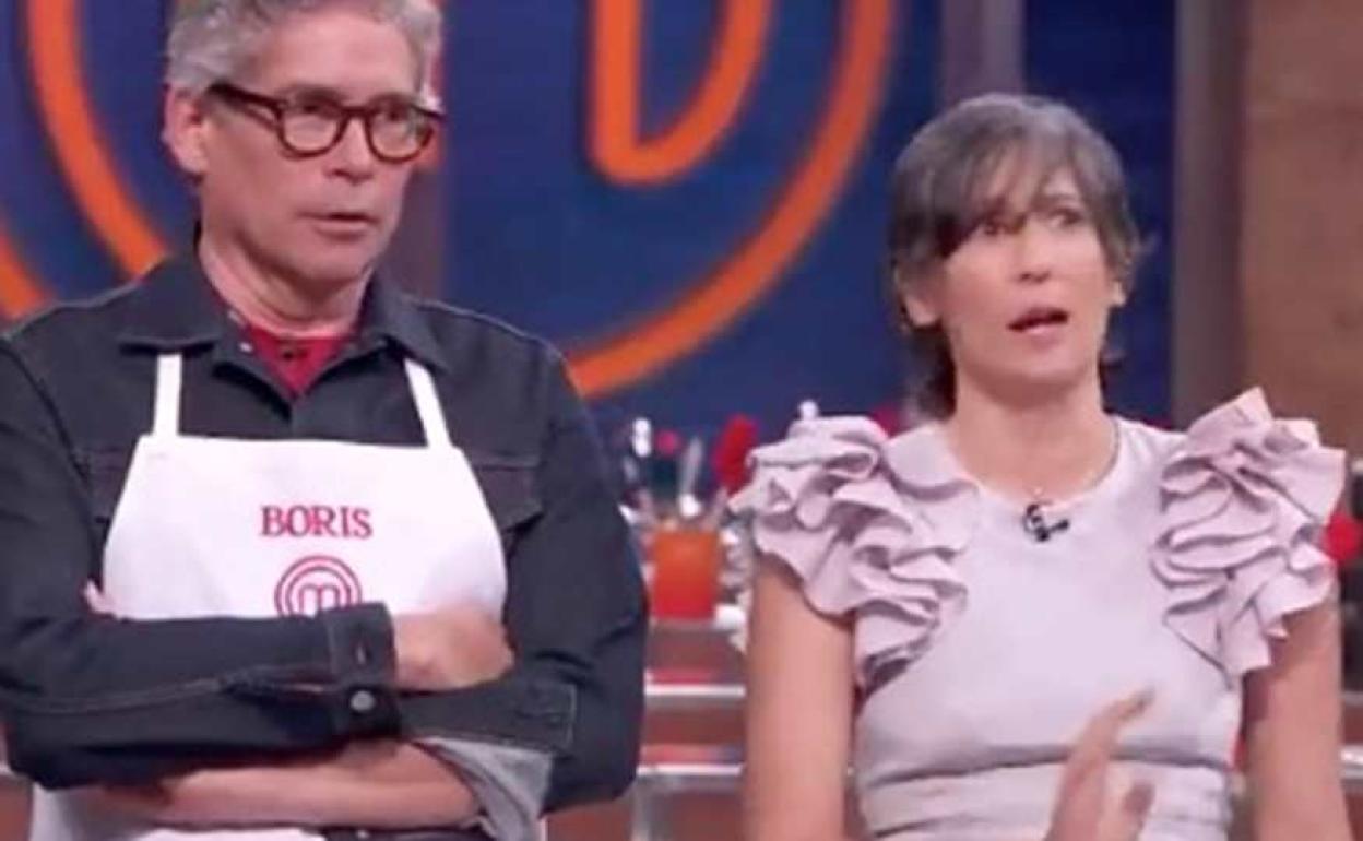 Boris, con su hermana, en un momento de Masterchef Celebrity 4, la edición de 2019 del concurso. 