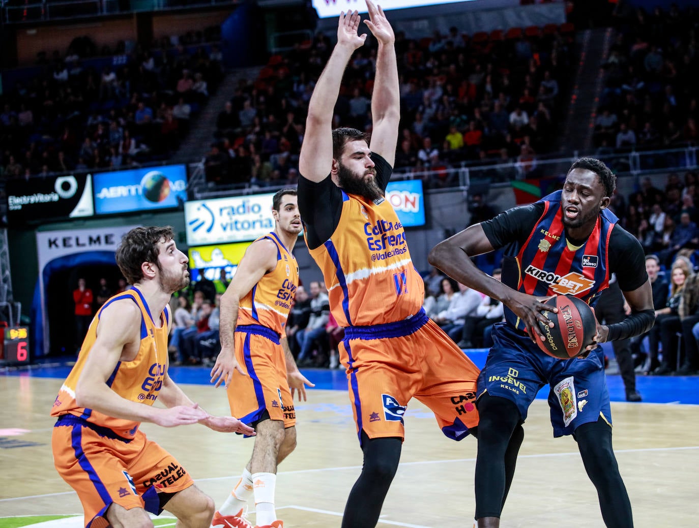 Fotos: Baskonia-Valencia Basket, en imágenes