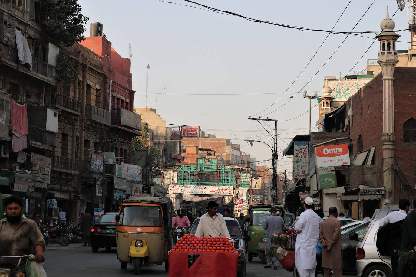 Bazar Anarkali (Lahore, Pakistán). «Los fondos ayudarán a la modernización de este vecindario para poder preservar el legendario mercado de Lahore». WMF