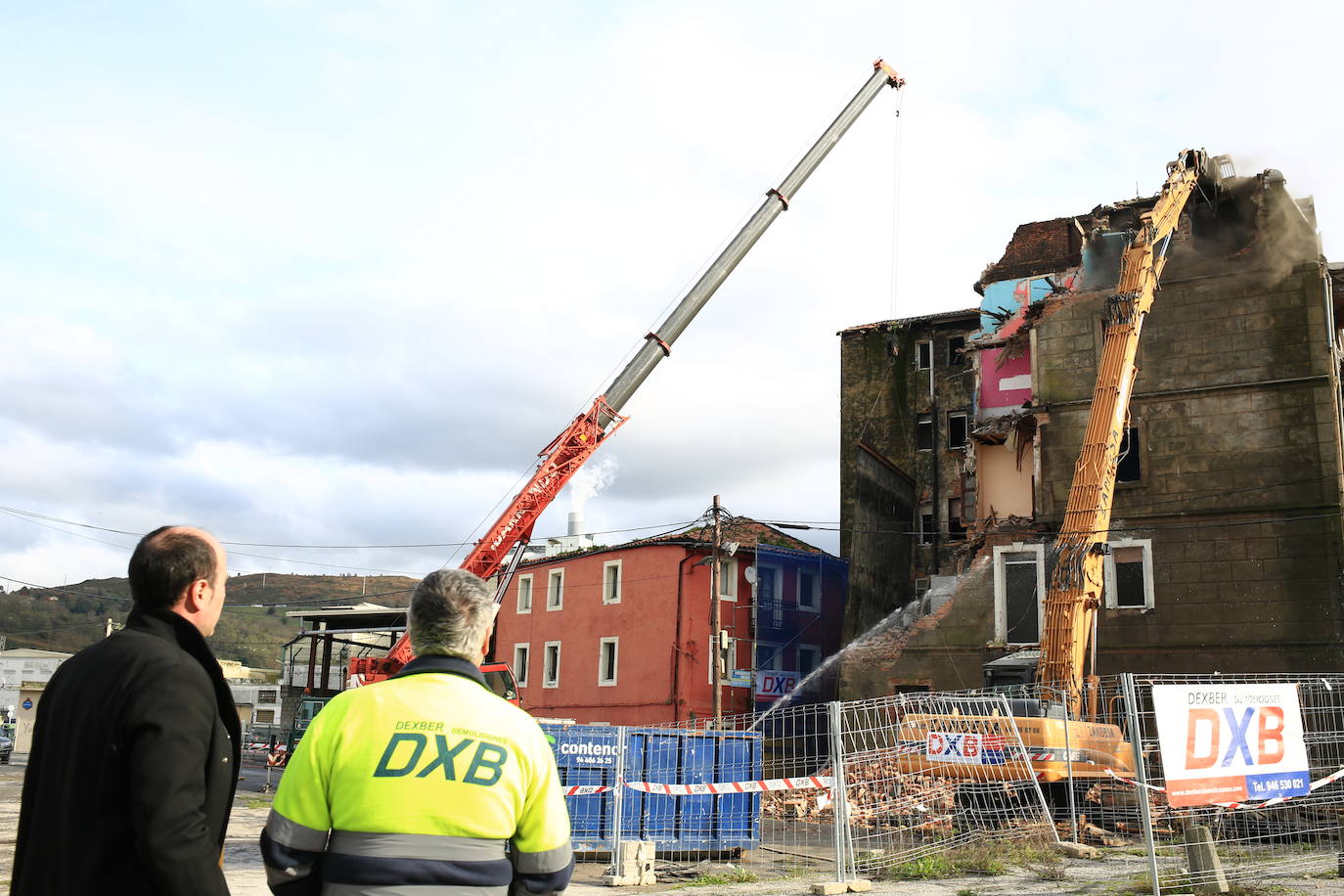 Fotos: Así esta siendo el derribo de las últimas infraviviendas de La Landa, en Zorroza