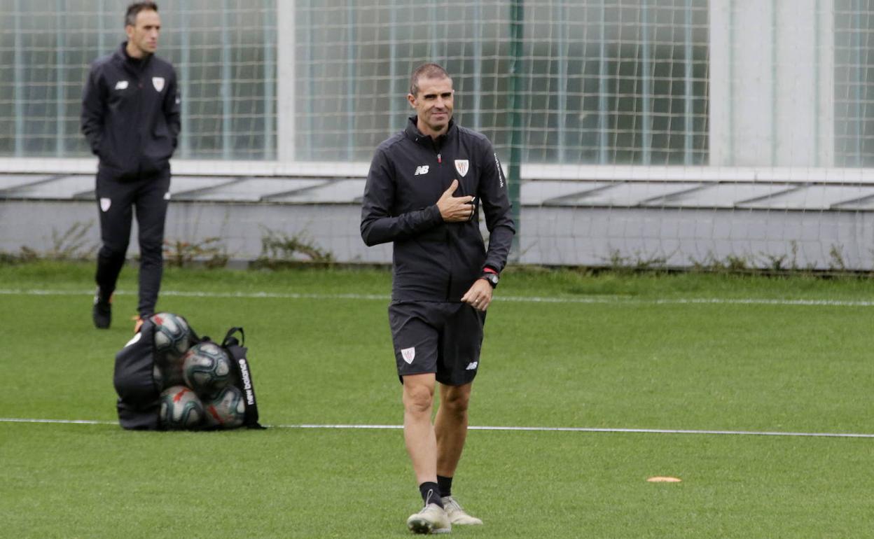 Gaizka Garitano espera seguir fuerte en San Mamés y sumar los tres puntos ante el Granada. 
