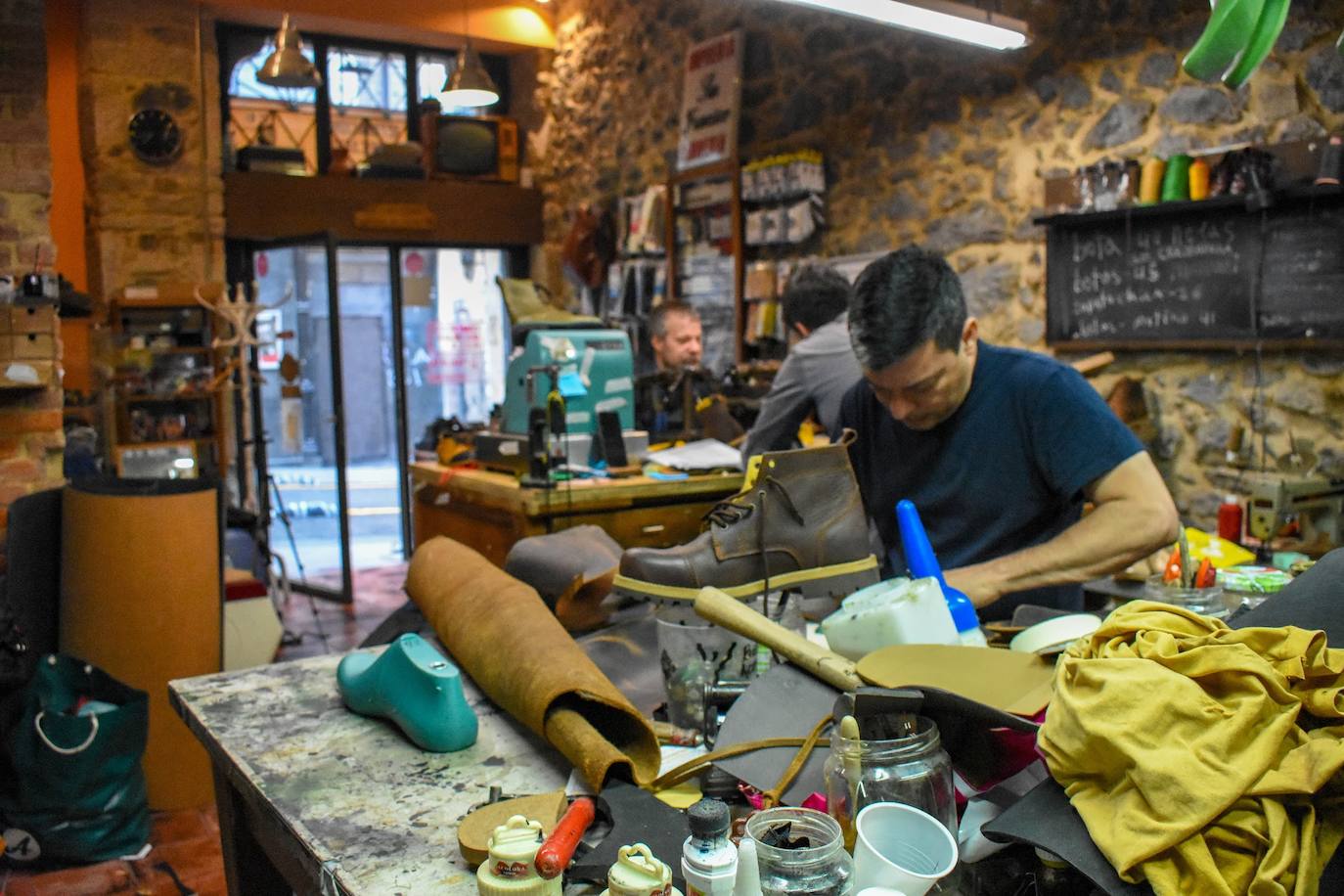 Fotos: El comercio de San Francisco que da una &#039;segunda oportunidad&#039; a las personas y a tus zapatos