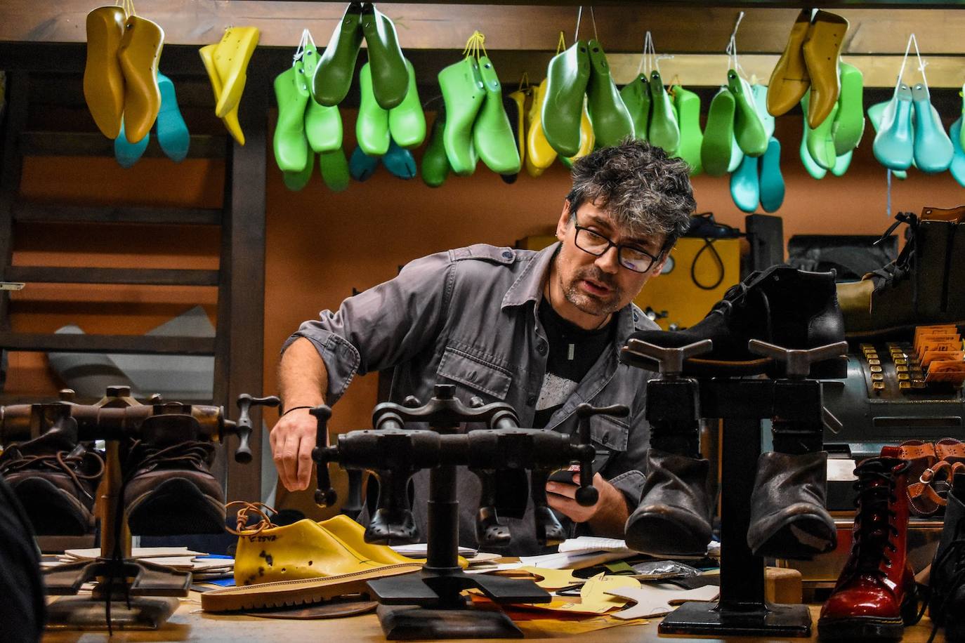 Fotos: El comercio de San Francisco que da una &#039;segunda oportunidad&#039; a las personas y a tus zapatos