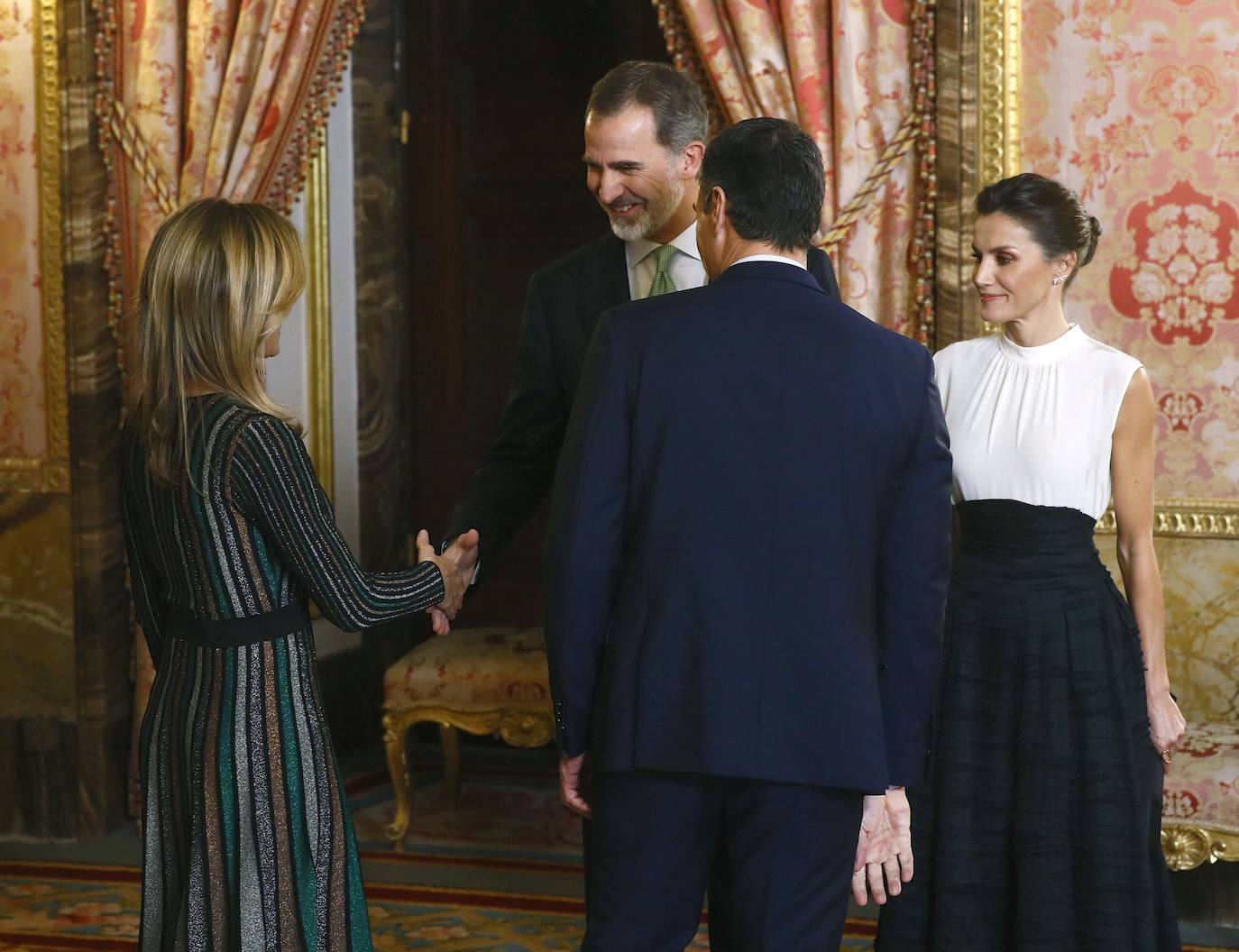 Fotos: La falda eco de H&amp;M de Letizia para la Cumbre del Clima