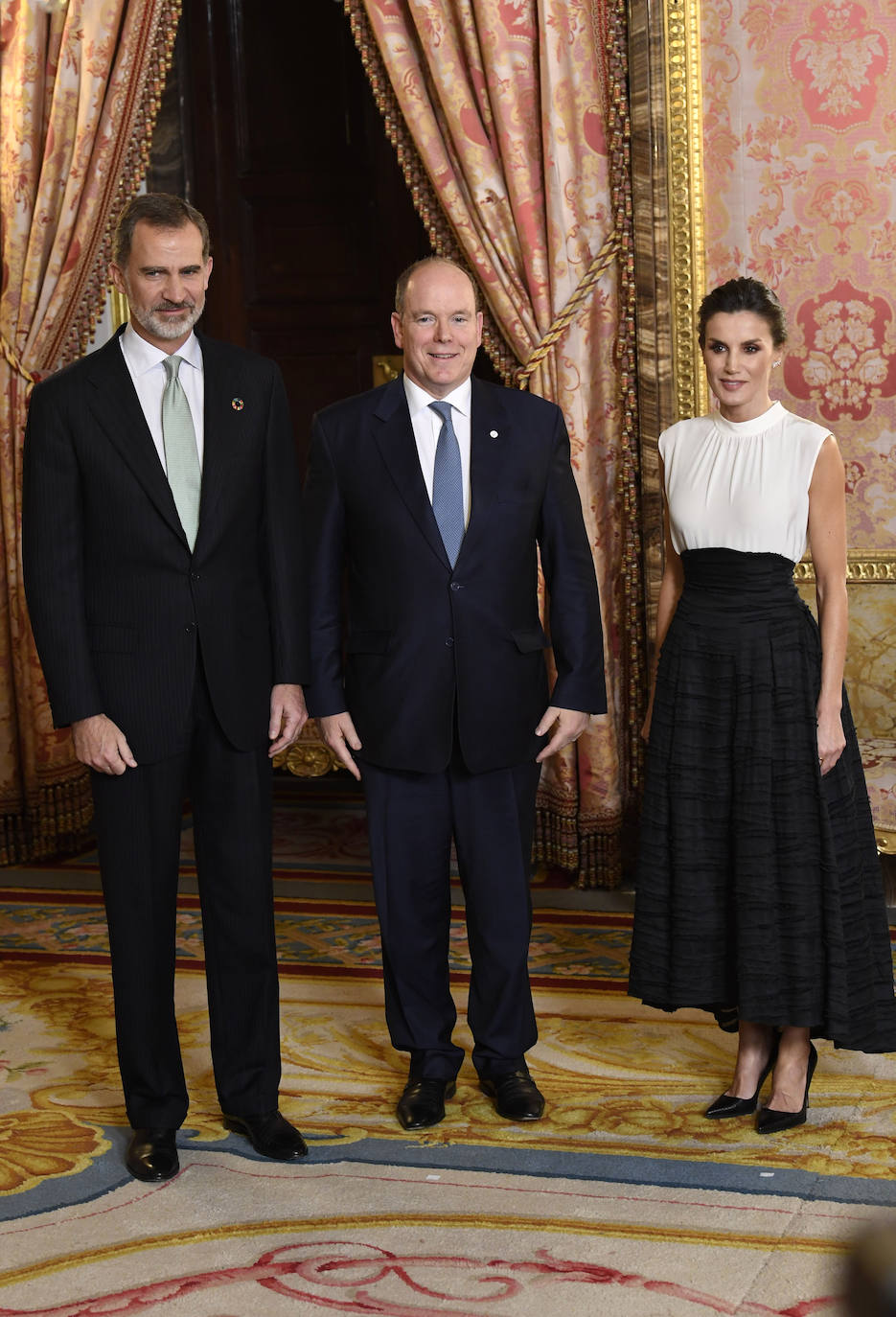 Fotos: La falda eco de H&amp;M de Letizia para la Cumbre del Clima