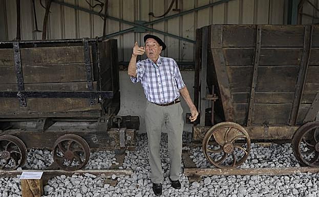 Imagen principal - El hombre que puso en marcha el Museo Minero de Gallarta