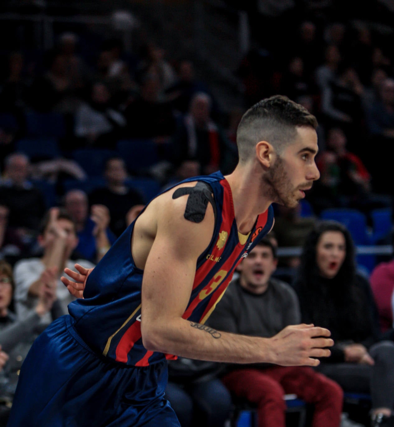 Fotos: Las mejores imágenes del Baskonia - Efes de la Euroliga 2019