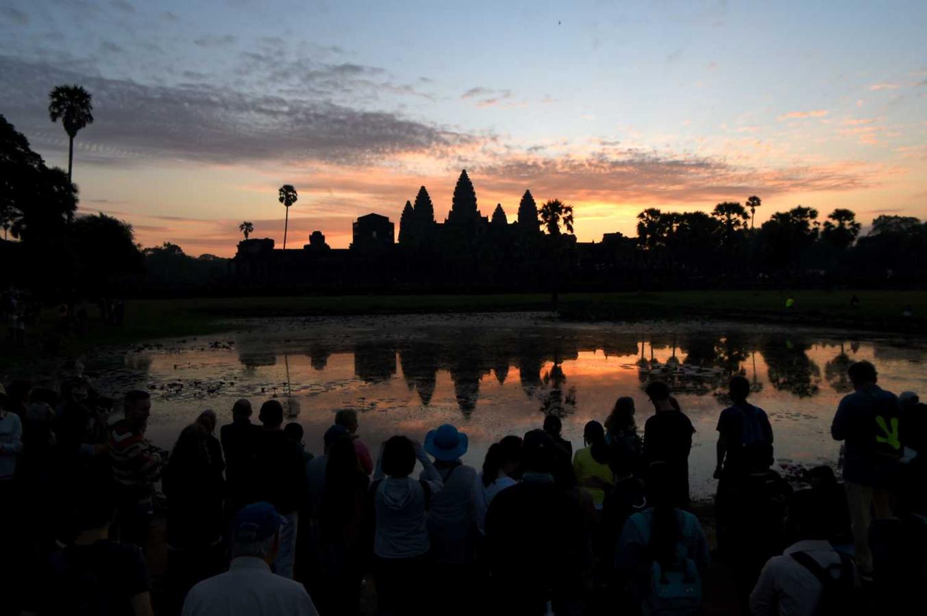 Estanque del templo de Angkor Wat en la provincia de Siem Reap, Camboya