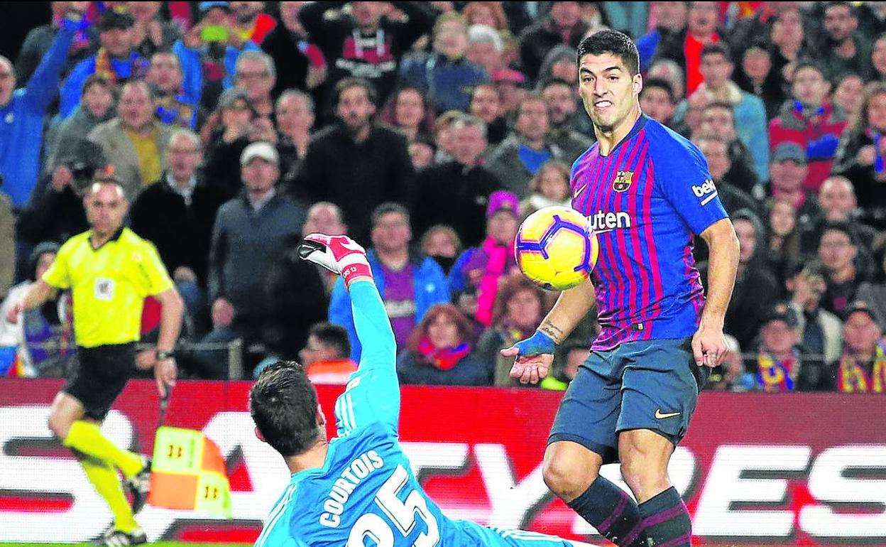 Madrid y Barça se enfrentarán en semifinales a Valencia y Atlético de Madrid los días 8 y 9 de enero respectivamente. 