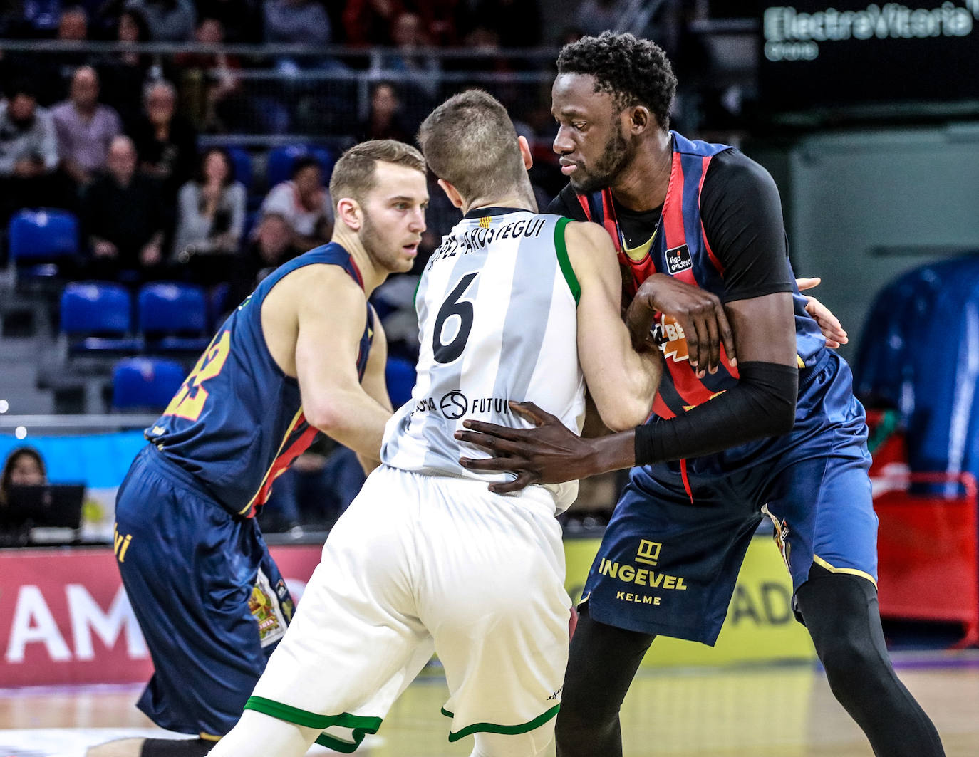 Fotos: LAs mejores imágenes del Baskonia - Joventut de la Liga Endesa 2019