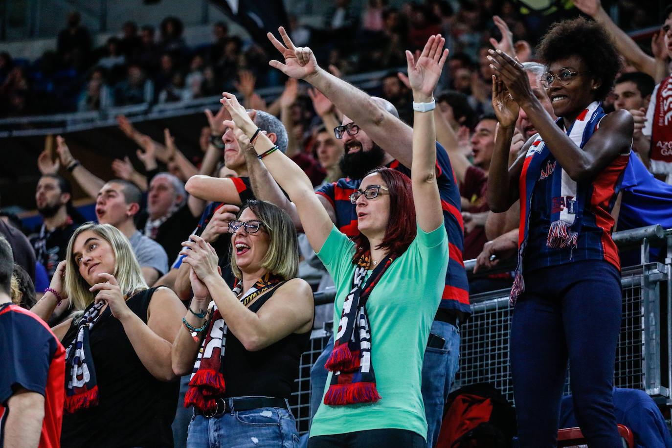 Fotos: LAs mejores imágenes del Baskonia - Joventut de la Liga Endesa 2019
