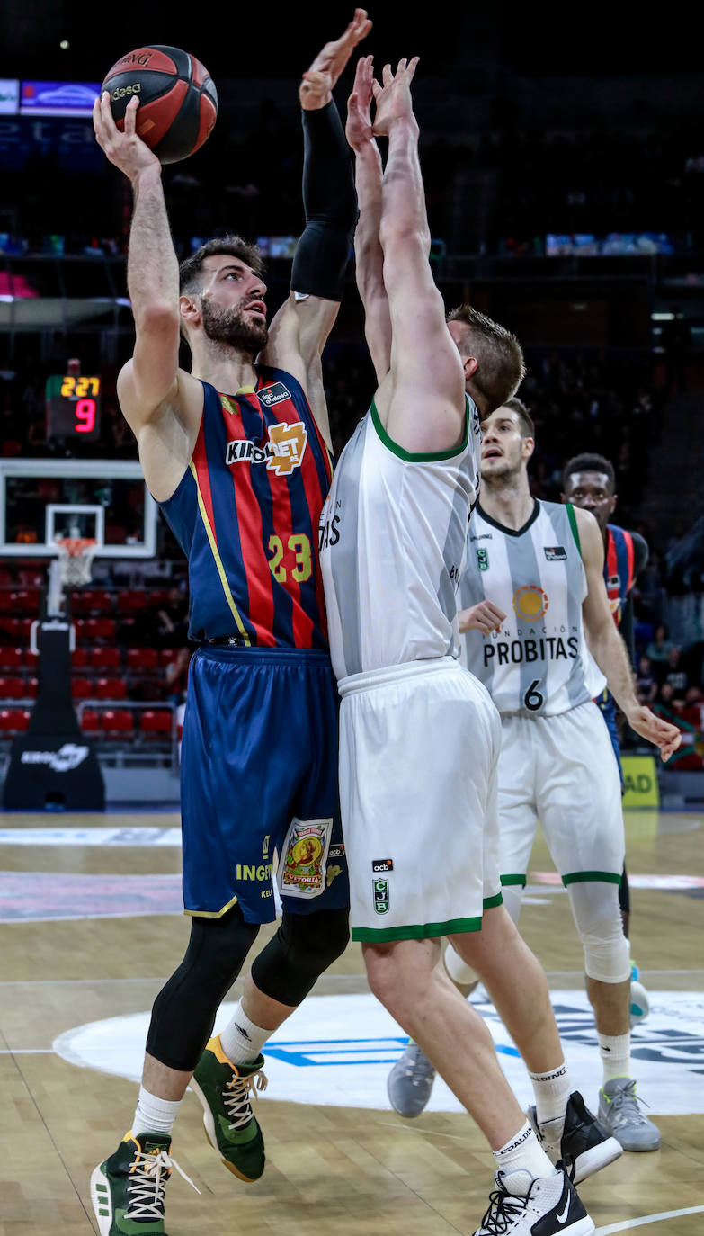 Fotos: LAs mejores imágenes del Baskonia - Joventut de la Liga Endesa 2019