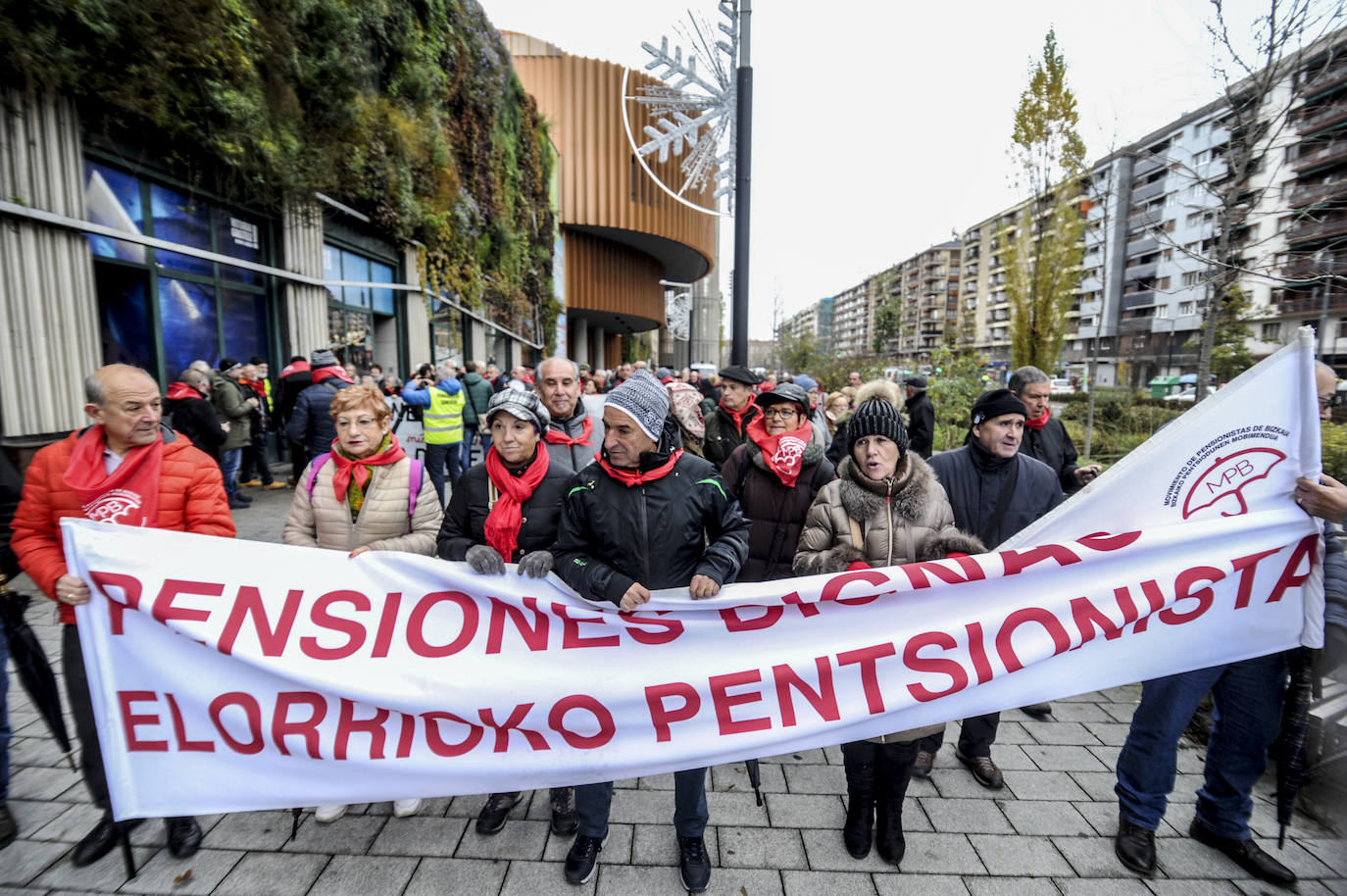 Una de las marchas ha partido desde el Palacio de Congresos Europa de Vitoria.