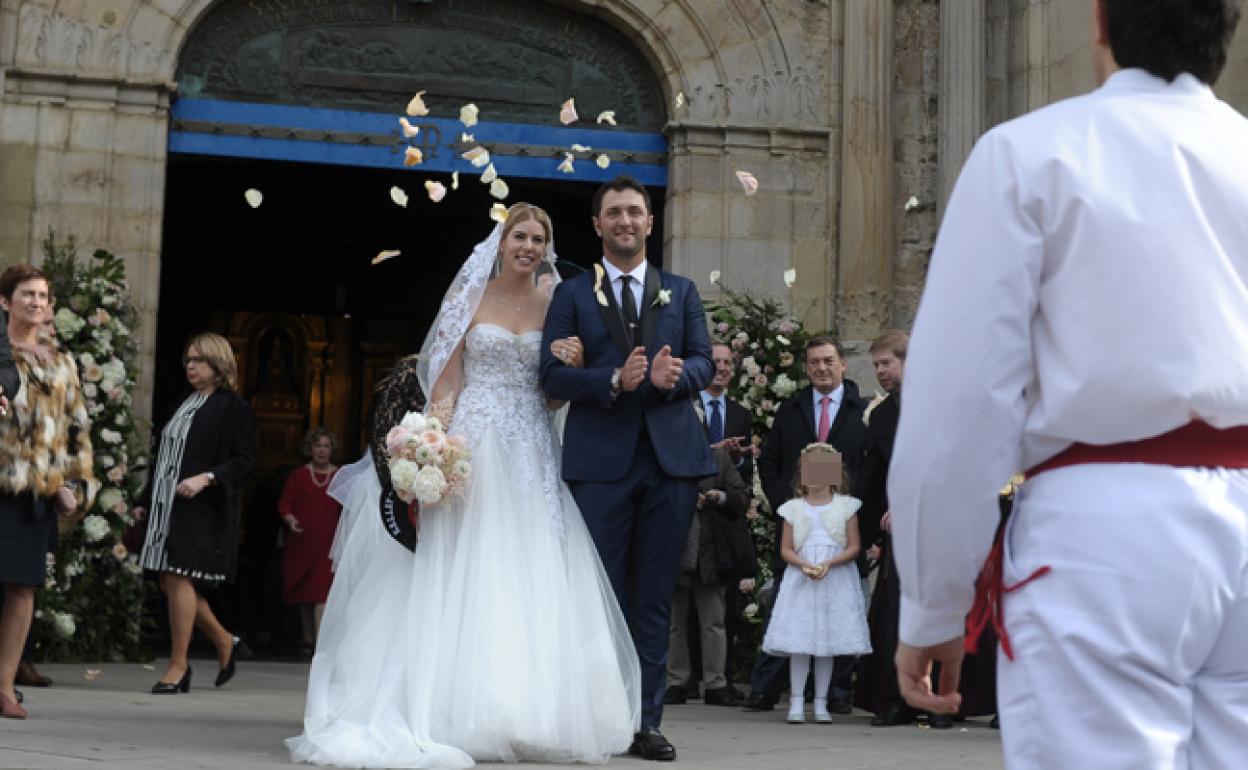 La boda bilbaína de Jon Rahm en la Basílica de Begoña