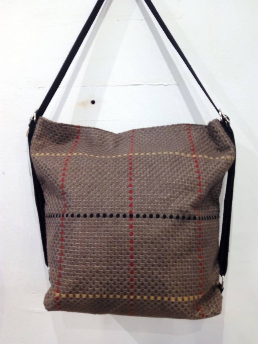 Fotos: Las artesanas que se reúnen en su estudio de San Francisco para crear moda hecha a mano