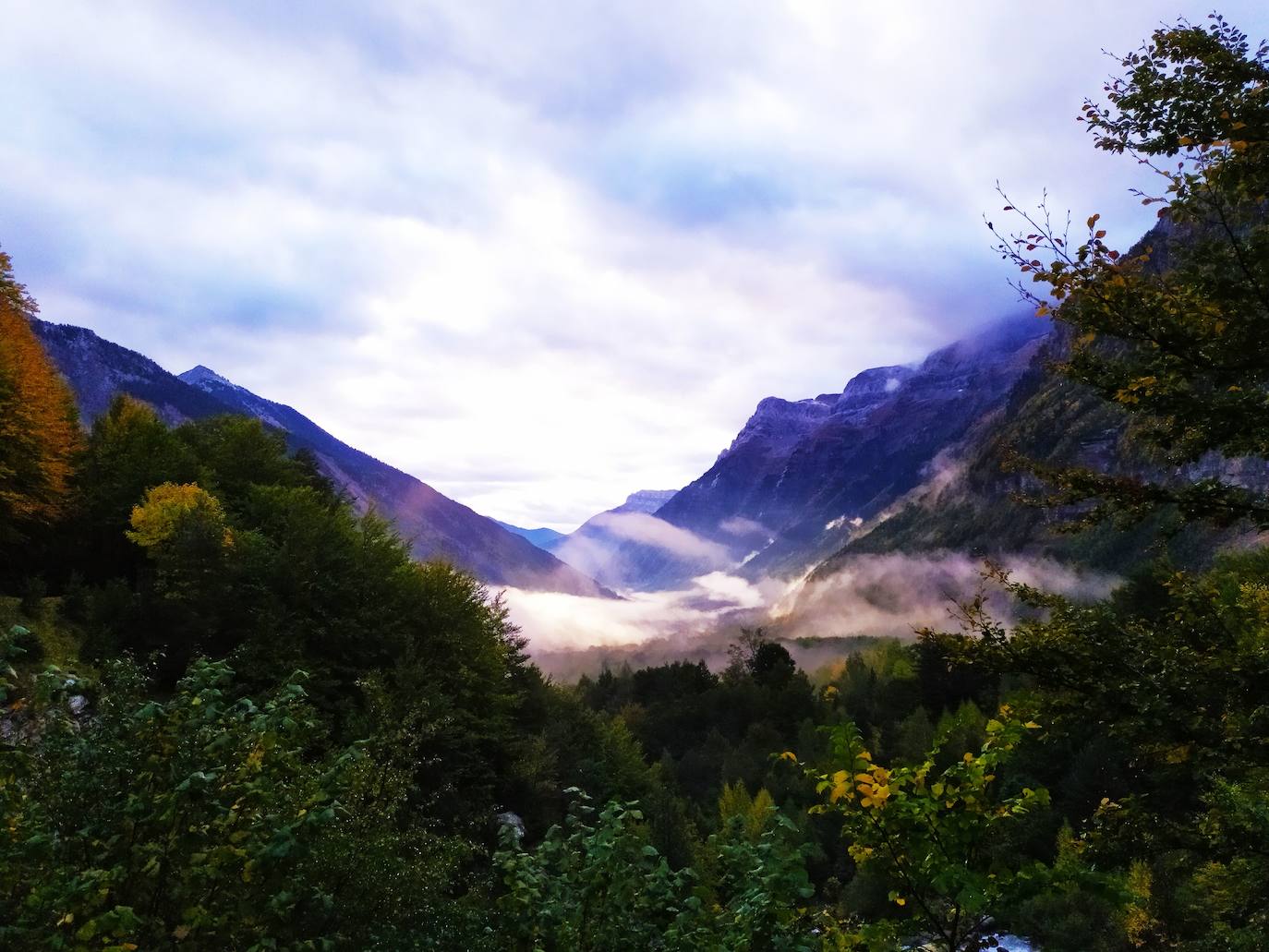 Así es el amanecer en el valle de Pineta