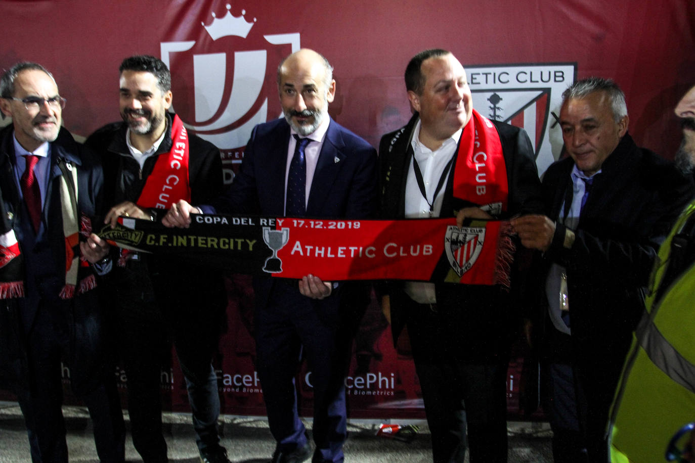 Aficionados al Athletic de muchos puntos de España se dan cita en Alicante