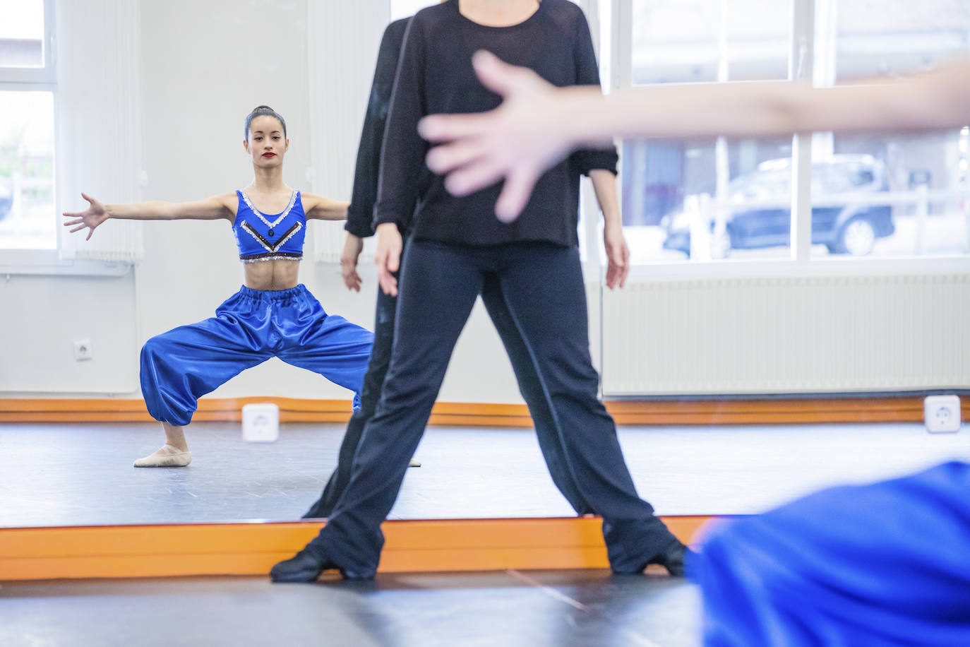 Fotos: Alumnos del conservatorio de danza ensayan &#039;El Cascanueces&#039; de la mano del Ballet de San Petersburgo