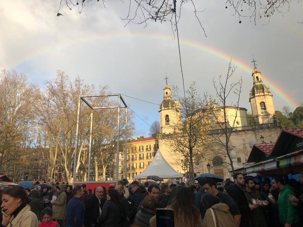 Arcoiris sobre la iglesia de San Nicolás.