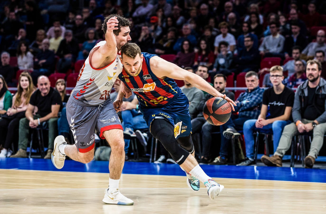 Fotos: Las mejores imágenes del Baskonia - Burgos