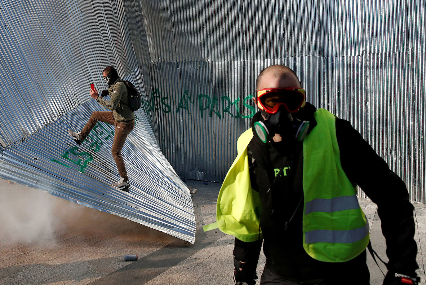 Francia | Un manifestante del movimiento de los "chalecos amarillos" en París, el 16 de marzo de 2019. 