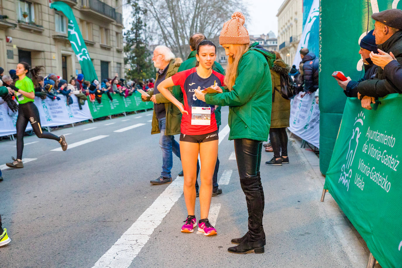 Fotos: Las fotos de la San Silvestre Txiki de Vitoria