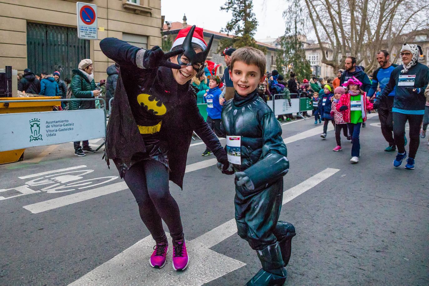 Fotos: Las fotos de la San Silvestre Txiki de Vitoria