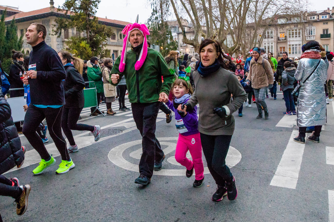 Fotos: Las fotos de la San Silvestre Txiki de Vitoria