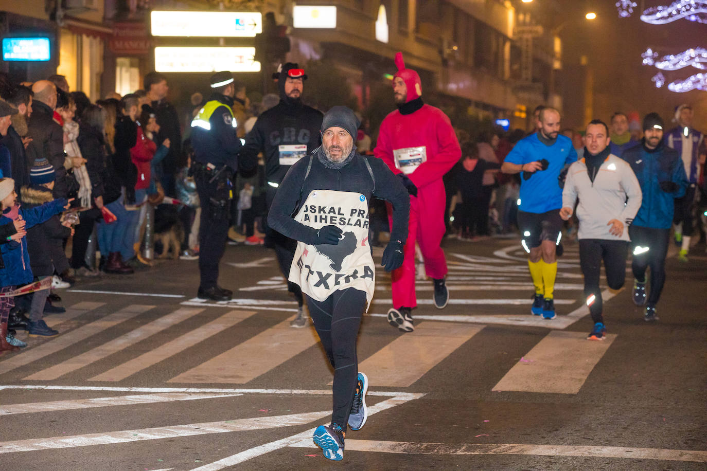 Fotos: Las fotos de la San Silvestre de Vitoria