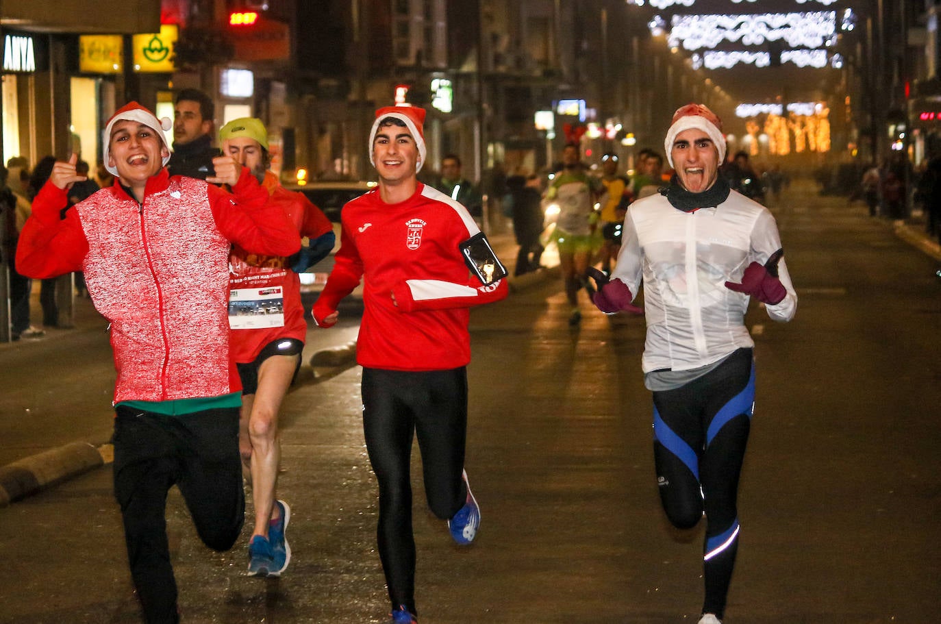 Fotos: Las fotos de la San Silvestre de Vitoria